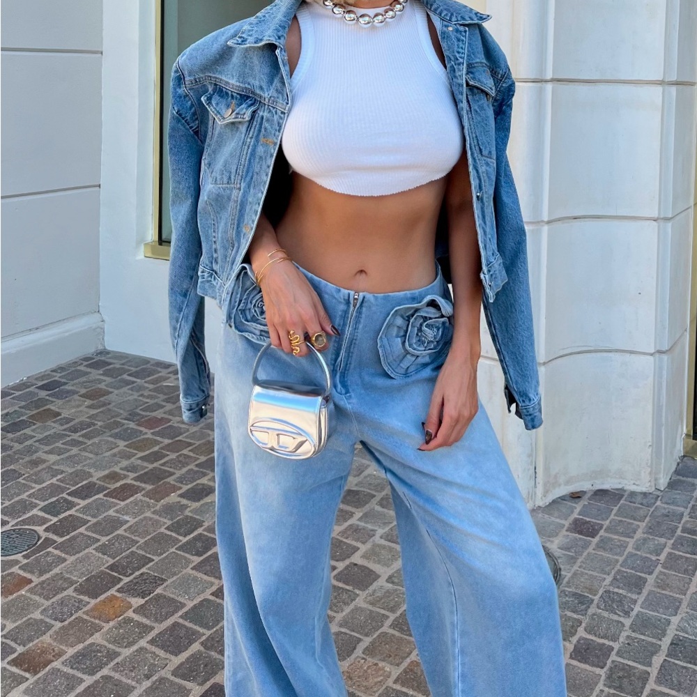 Catwalk Connection Gorgeous Wide Leg Jeans.